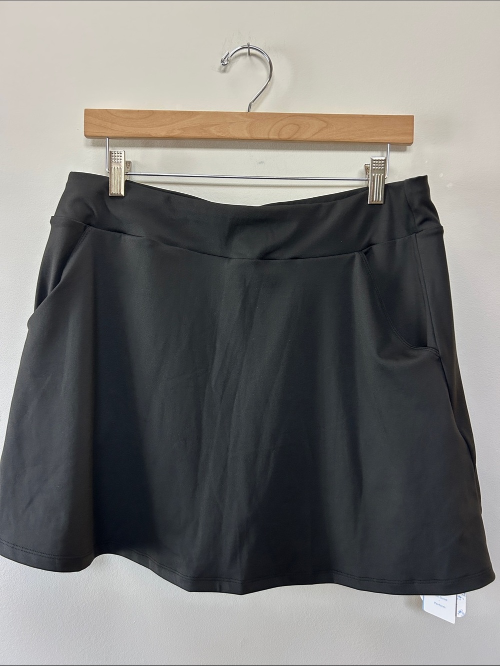 Women's Black Active Skort with Side Pockets